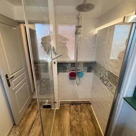 Maison Chaleureuse Calme Et Tranquillité Assurés Parking Privé *