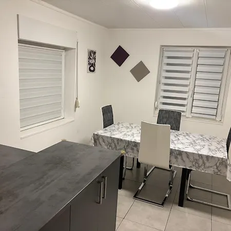 Hébergement de vacances Maison Chaleureuse Calme Et Tranquillité Assurés Parking Privé *